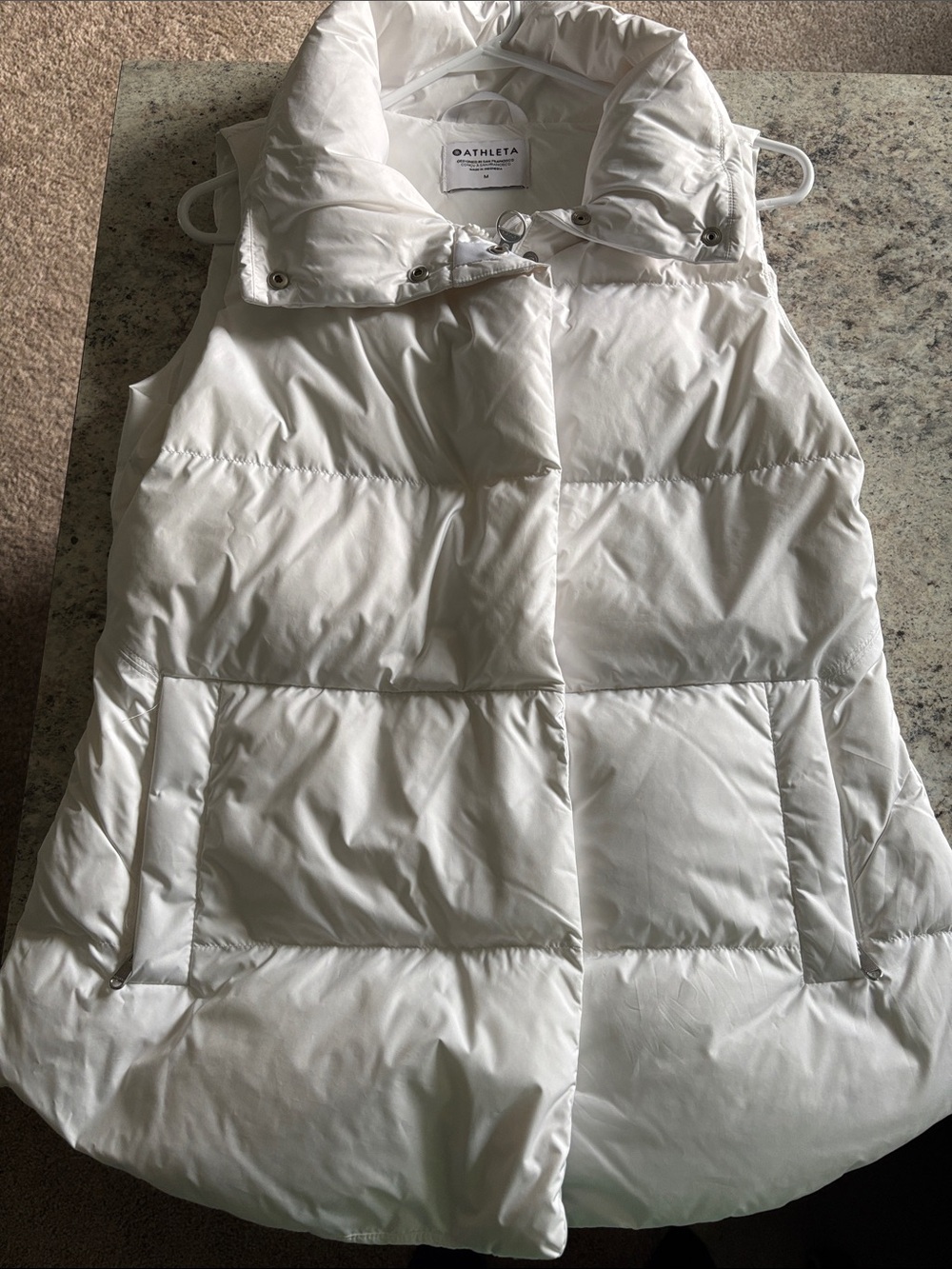 Athleta puffer vest
